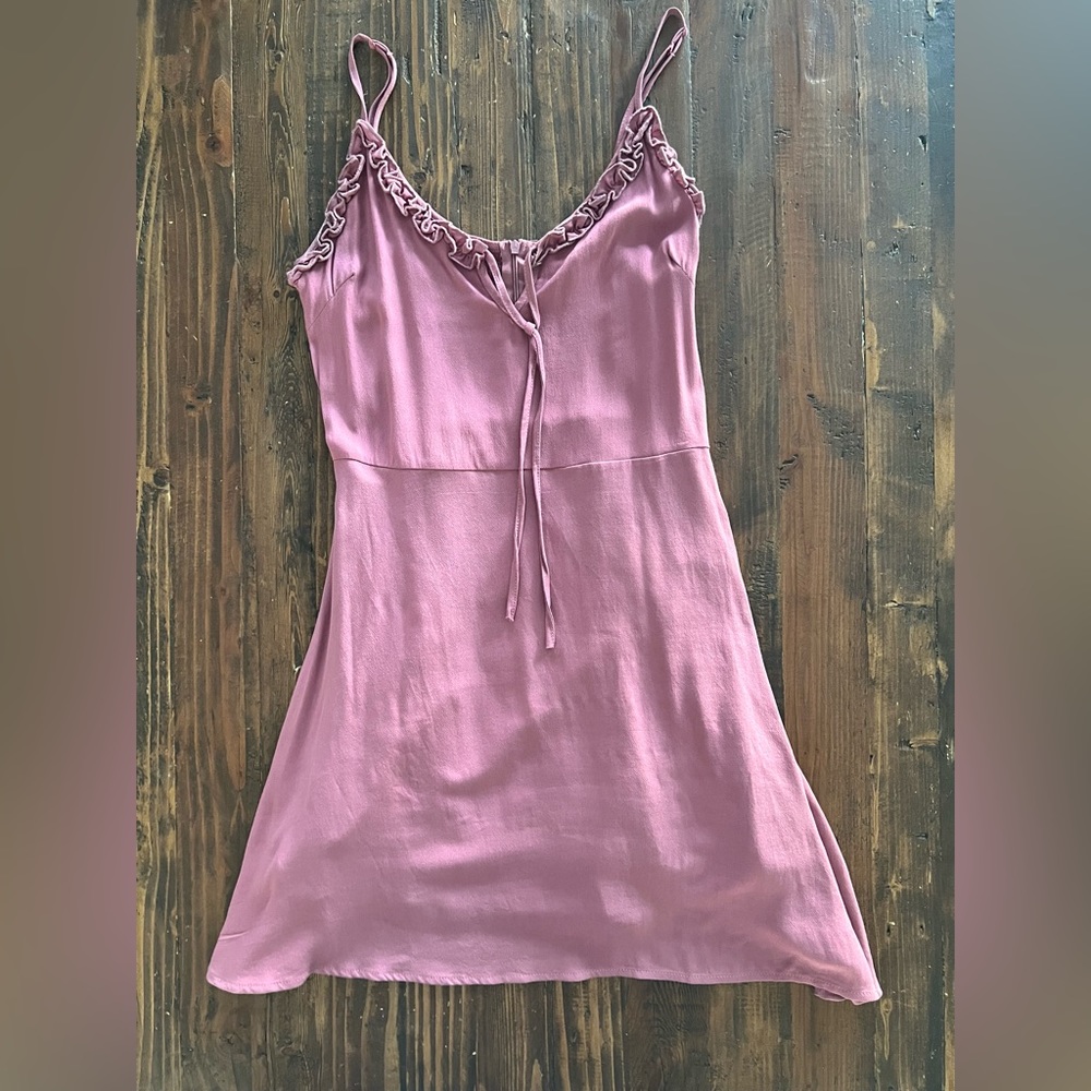 Women’s Size Small PACSUN Mini Ruffle Keyhole Dress.